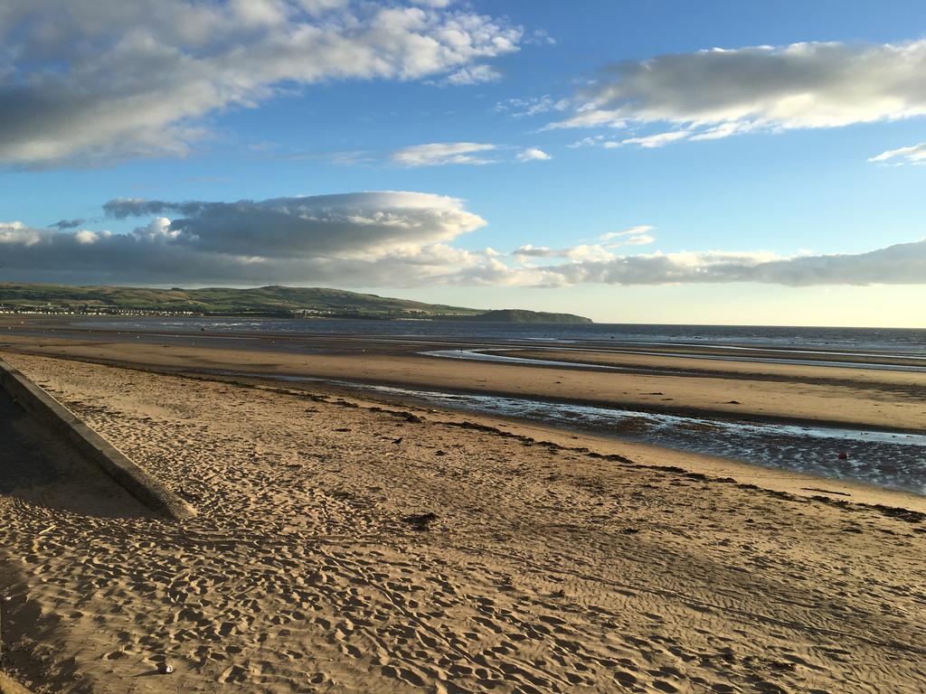 No5 Ayr Beach - Coorie Doon Stays Luaran gambar